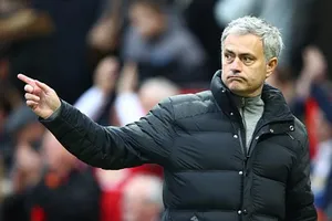 MU tung đội hình cực mạnh 'đấu' Hull City 'què quặt'