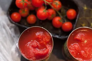 Chọn đúng đồ làm sẵn để không bị ngộ độc thực phẩm