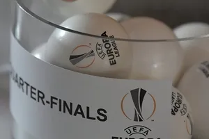 Bốc thăm tứ kết Europa League: MU 'dễ thở'