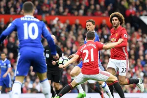 Chelsea thua oan trước MU