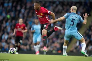 MU - Man City (0-0): Nhạt và chiếc thẻ đỏ!