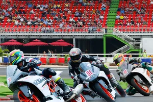 Khánh thành trường đua ngàn tỉ 5 trong 1