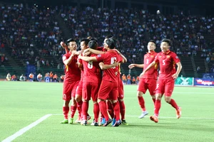 Khi bóng đá VN phải cần đến may mắn để thắng Campuchia