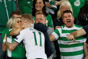 Bale lỡ hẹn World Cup, thêm Serbia, Iceland giành vé