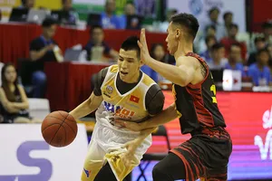 Hanoi Buffaloes hạ gục Saigon Heat