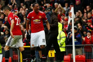 Siêu dự bị lóe sáng, MU hạ gục Tottenham phút cuối