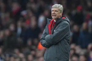 Wenger nói gì về vụ Ozil chuyển đến MU hoặc Barcelona?