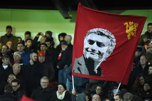 Mourinho thừa nhận MU đối mặt với mùa giải 'vứt đi'