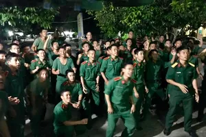 Trường sĩ quan lục quân 2 vỡ òa vì U-23 Việt Nam