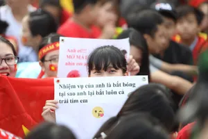 Choáng với độ cuồng Bùi Tiến Dũng, Xuân Trường của NHM