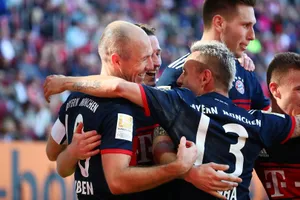 Bayern Munich vô địch Bundesliga,lập kỷ lục không tưởng