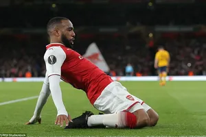 Chơi hơn người 80 phút, Arsenal vẫn không thắng nổi Atletico