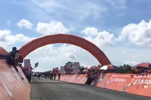 Nguyễn Vũ Linh xuất sắc rút thắng chặng 27 Cúp Truyền hình