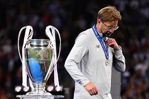 Thua chung kết Champions League, HLV Klopp lập kỷ lục buồn