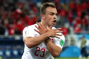 Ngược dòng ngoạn mục, Thụy Sĩ đẩy Serbia 'tử chiến' với Brazil