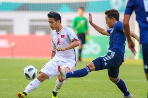 Hùng Dũng không phải phẫu thuật, ở lại cùng Olympic Việt Nam