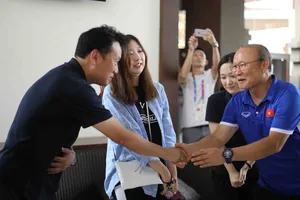 Ông Park: 'Tôi không thể giải thích do có phóng viên Hàn Quốc'