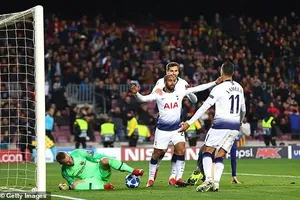Tottenham vượt cửa hẹp, ngoạn mục giành vé của Inter Milan