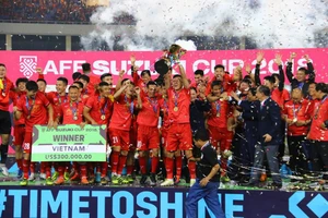 Khoảnh khắc đăng quang AFF Cup đầy cảm xúc của tuyển Việt Nam