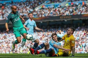 Đánh bại Tottenham, Man. City đòi lại ngôi đầu