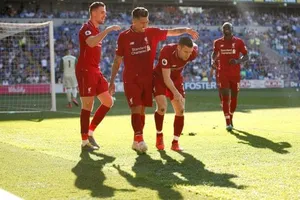 Thắng nhọc Cardiff, Liverpool đòi lại ngôi đầu Premier League