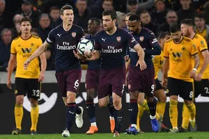 Tiếp tục thua sốc, Arsenal 'hụt hơi' đua Top 4 Premier League