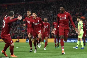 Liverpool không Salah đánh bại Barca không tưởng vào chung kết