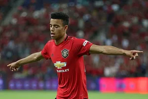 HLV Solskjaer tâng bốc sao trẻ 17 tuổi của MU