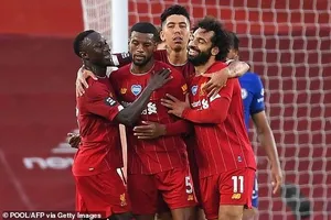 Thua Liverpool trong ‘cơn mưa gôn’, Chelsea bỏ lỡ thời cơ vàng