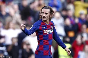 Griezmann bất ổn sau tương lai bất định ở Barcelona vì Messi