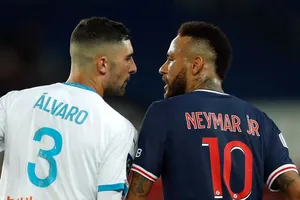 Neymar sẽ nhận án phạt cực nặng, PSG kêu gọi điều tra