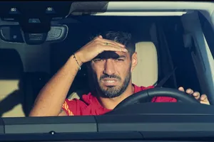 Sốc: Suarez bị điều tra vì... gian lận thi cử để đến Juventus