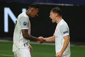 ‘Hùm xám’ ra oai trước hàng xóm, Real Madrid hạ gục Inter