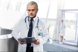 Pep Guardiola ‘đấu khẩu’ với Mourinho: Oan gia ngõ hẹp