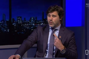 Mauricio Pochettino vẫn đợi MU