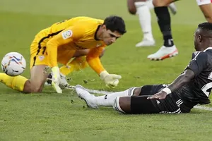 Real Madrid thắng may, HLV Zidane tạm yên