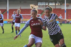 MU vẫn trên đỉnh bóng đá Anh