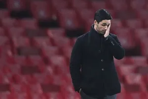 Arsenal phá kỷ lục 61 năm, fan đòi sa thải Arteta