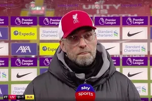 Klopp trả lời phỏng vấn Sky Sports sau trận đấu. ẢNH: SKY SPORTS