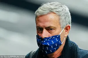 Mourinho đang là HLV trưởng Tottenham. ẢNH: BPI