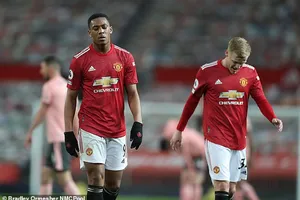 Martial có phong độ đáng thất vọng ở mùa này. ẢNH: NMC POOL