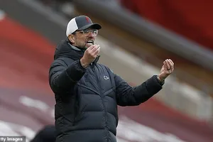 Klopp chưa thể giúp Liverpool vượt qua "giông bão". ẢNH: GETTY