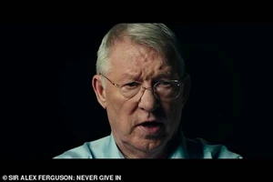 Khoảnh khắc Sir Alex Ferguson bật khóc