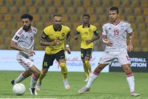 Fan Malaysia giận dữ đưa ngôi sao nhập tịch lên mạng... rao bán