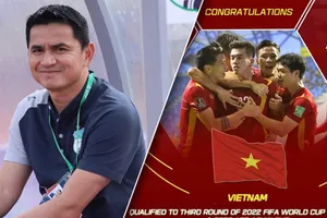 HLV Kiatisak chúc mừng Việt Nam làm nên lịch sử ở World Cup