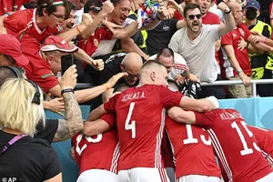 Hungary suýt tạo địa chấn, Griezmann giải cứu tuyển Pháp