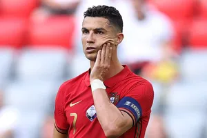 Ronaldo bị gọi là kẻ ngốc vì hành động gây tranh cãi