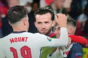 HLV Southgate bối rối, Anh phẫn nộ với Scotland