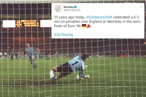 Nhắc lại nỗi đau 25 năm, người Đức táo tợn troll tuyển Anh
