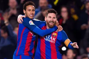 Neymar dụ dỗ, Messi từ chối